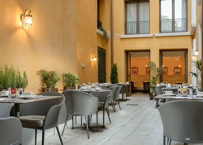 Palazzo Veneziano - Venice Collection